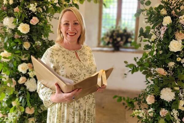 Maxine Ward Wedding Celebrant about to begin a ceremony